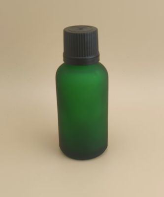 एहसास के लिए नाजुक डिज़ाइन मैट क्लियर डार्क ग्रीन स्मूथ ग्लास बोतल