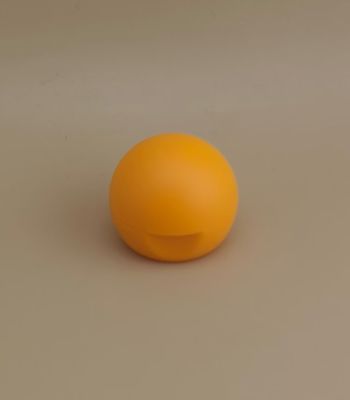 कॉस्मेटिक बोतलों के लिए पीला प्लास्टिक चिकना मैट गोलाकार ढक्कन