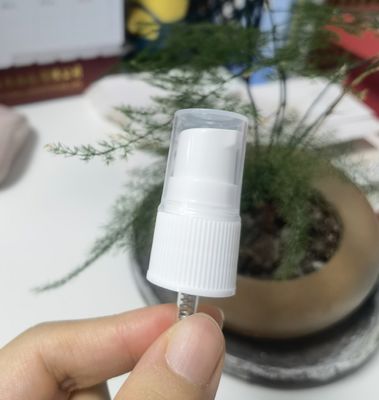 बोतल के लिए 20/410 प्लास्टिक कॉस्मेटिक फाउंडेशन ट्रीटमेंट क्रीम पंप