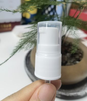 बोतल के लिए 20/410 प्लास्टिक कॉस्मेटिक फाउंडेशन ट्रीटमेंट क्रीम पंप